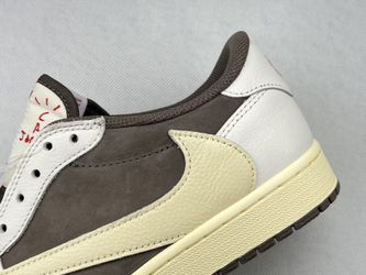 Travis Scott Jordan Low Reverse Mocha 11M