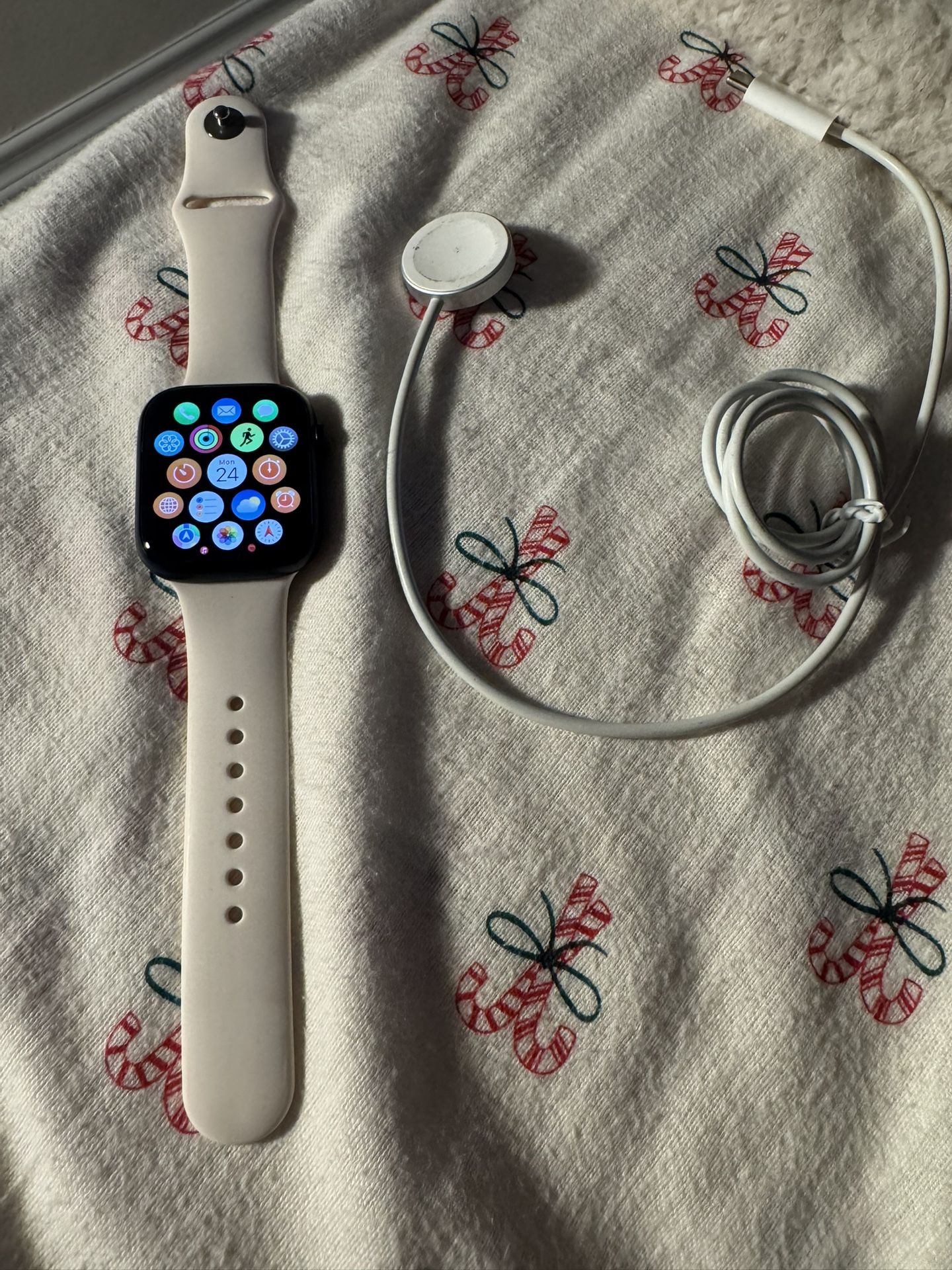 Apple Watch Series 8 
