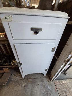 Maytag Refrigerator from 1930's