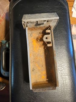 Vintage car /truck ash tray