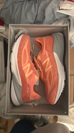 New Balance 990 Sneakers Orange Suede