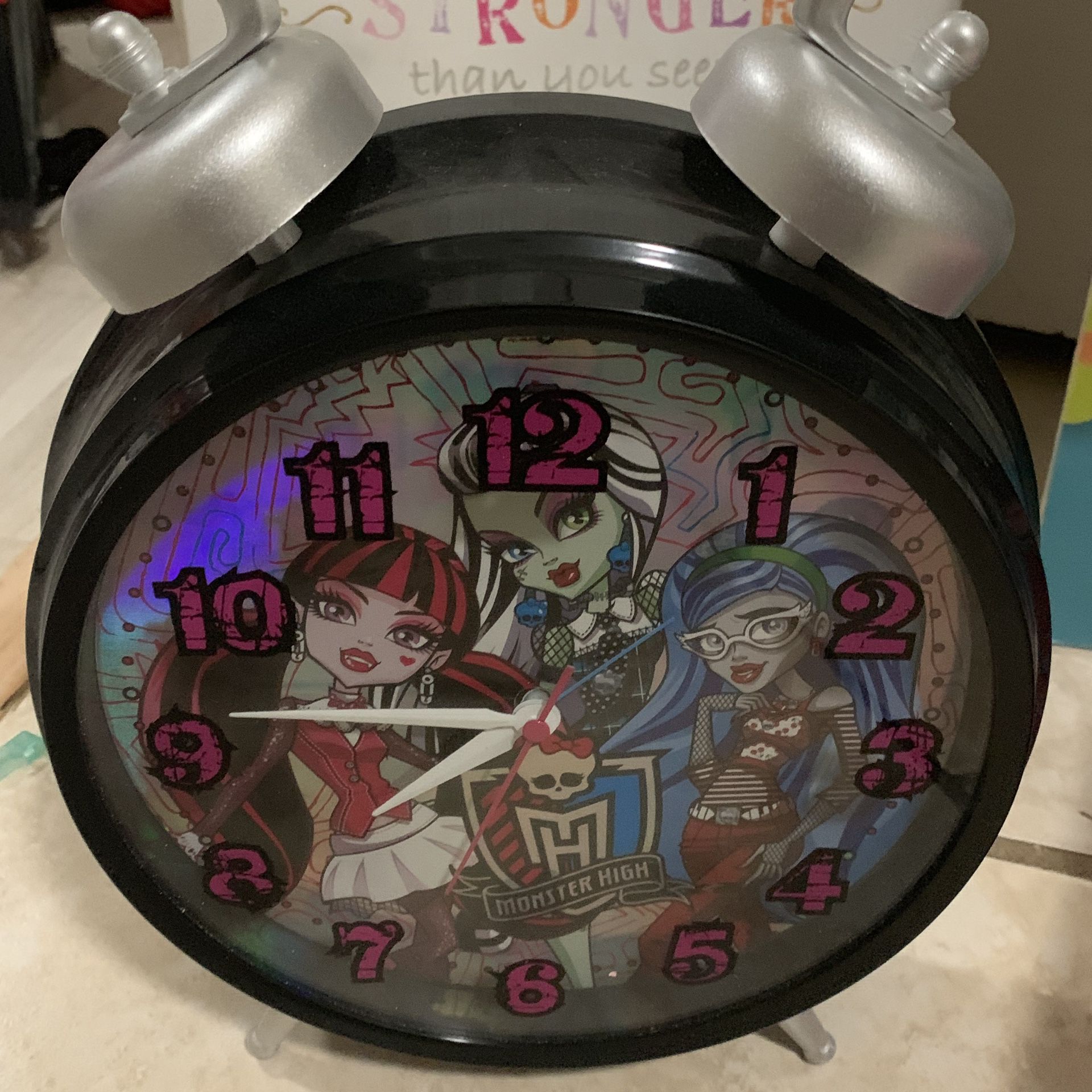 Monster high clock