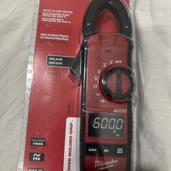 Milwaukee 600a Clamp Meter Read Below