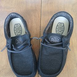 Never Used Hey Dudes Size Y1 Shoes