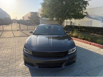 2019 dodge charger SXT