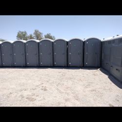 R-e-n-t-a De Banos Portatiles