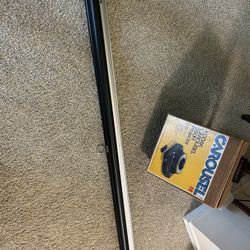 Kodak Carousel Slide Projector With Screen