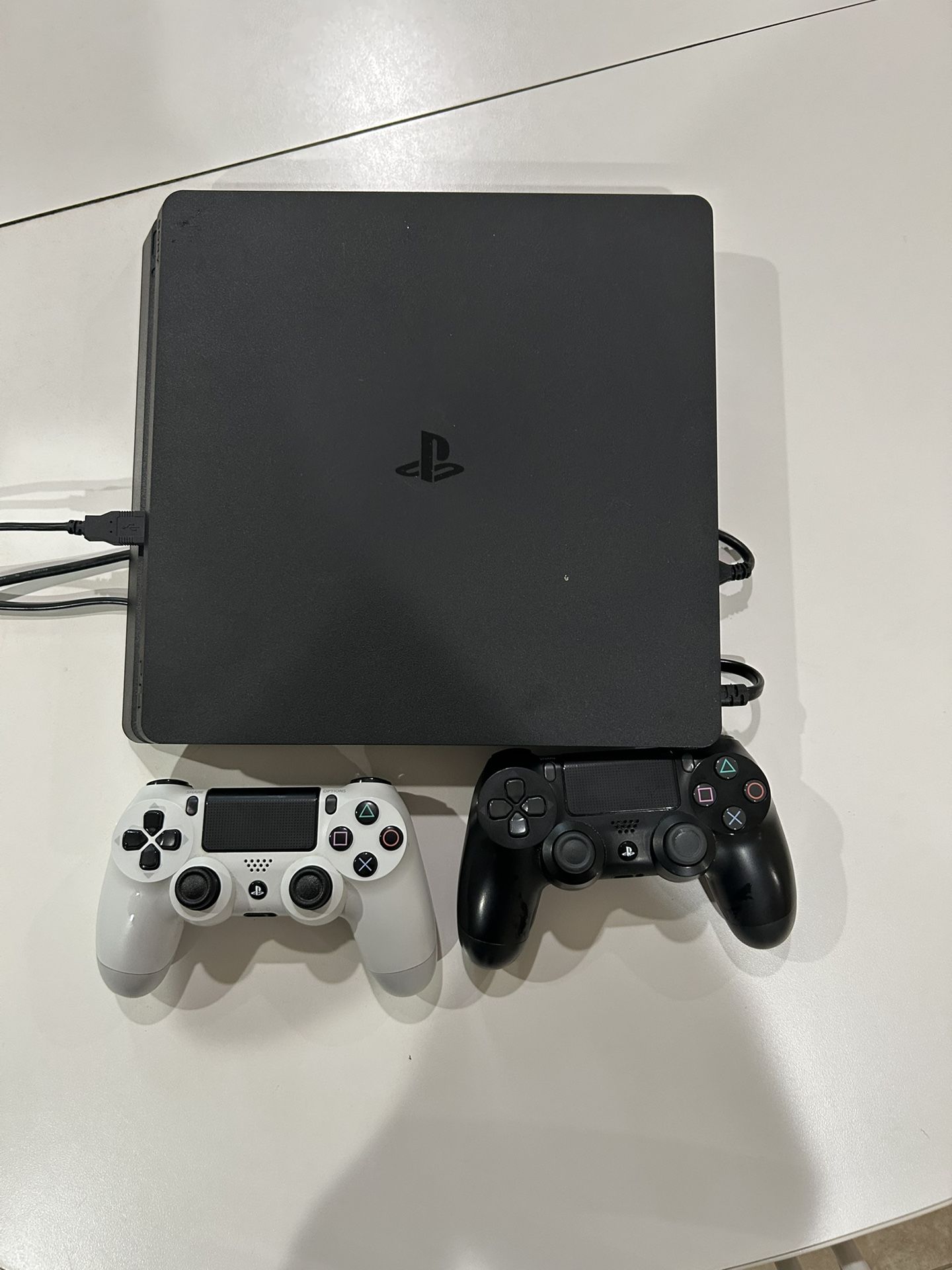 PlayStation 4 1TB Console