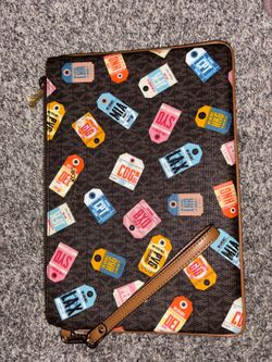 Michael Kors wristlet
