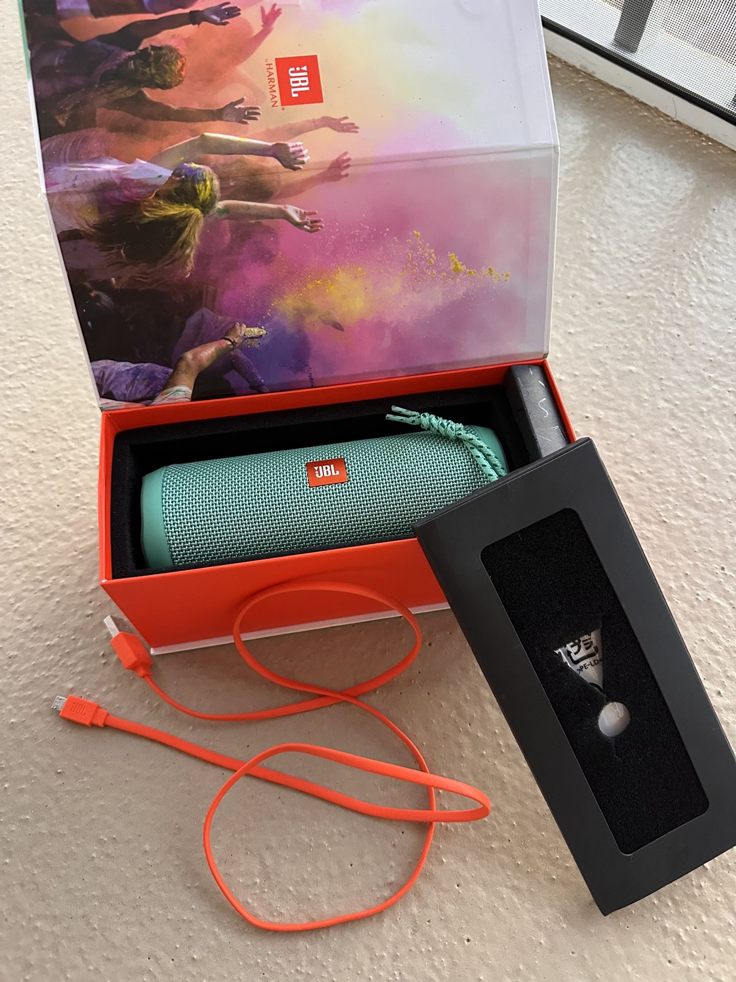JBL Flip 4 Waterproof Bluetooth Speaker