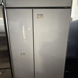 Ge Monogram 48 Inch Counter Depth Built-In Side by Side Refrigerator 