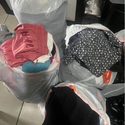 Huge Bag Of Women’s Clothes