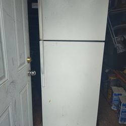 Estate refrigerator