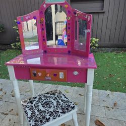 Vanity Girl Set