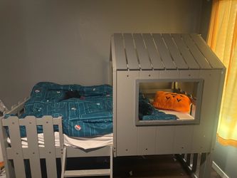 Kids Cabin Loft Bed with Playhouse