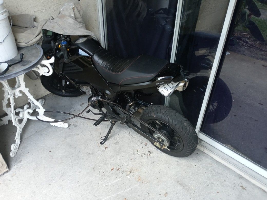 Boom Vader 125