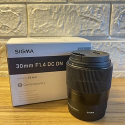 Sigma 30mm F1.4 - Sony E Mount