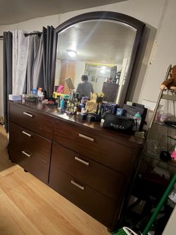 Dresser with mirror