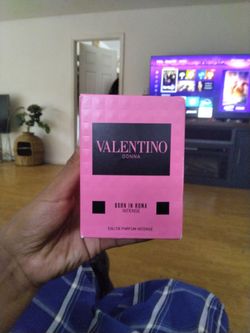 Valentino Donna Born in Roma