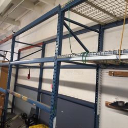 Warehouse Pallet Racks Good Condition