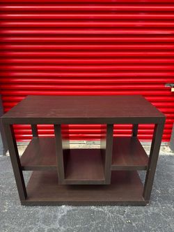 SHELF UNIT/ TV STAND/ IN GREAT CONDITION/ DELIVERY NEGOTIABLE