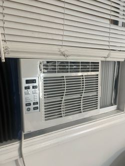 Window air conditioner