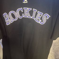 Rockies-T-Shirt-size XL -Player Cuddyer won the batting title as a Rockie in 2013