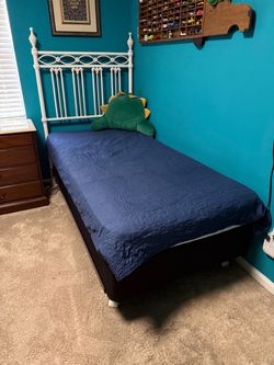 White Metal Twin Bed Frame (Delivery Service Available)