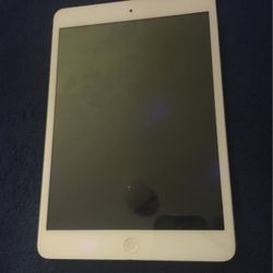 Selling iPad Good Condition Tryna Get It Off My Hands