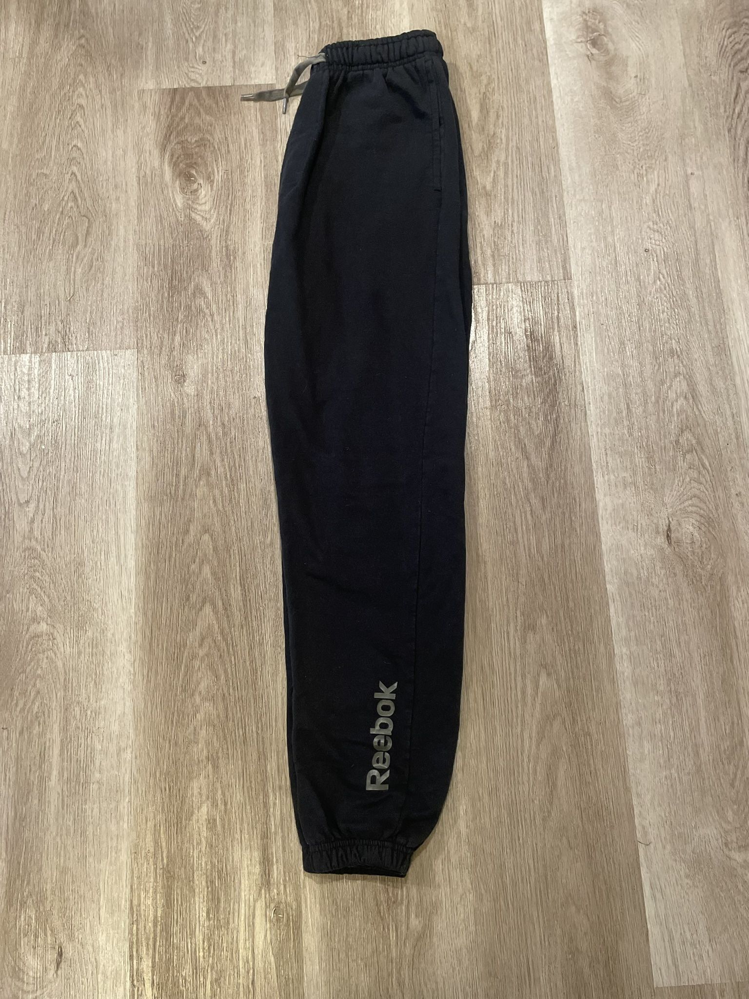 Men’s Size Small Reebok Black Sweatpants Good Condition