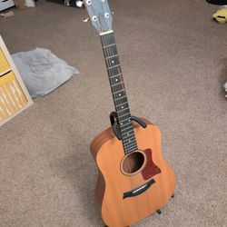 Taylor Small Baby Guitar Good Condition 