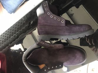 Women Timberlands size 7