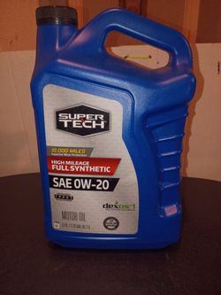 Super Tech Full Synthetic Motor Oil 5 qt jug new