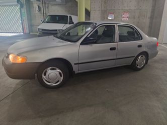2000 Toyota Corolla -- 149k miles