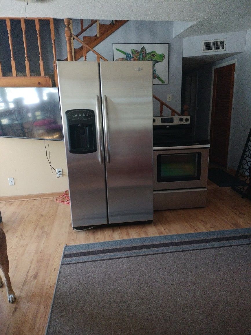 Maytag Refrigerator And Freezer 