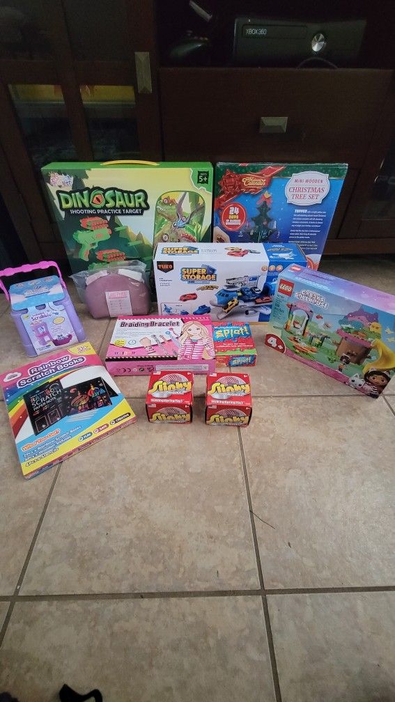CHRISTMAS TOY BUNDLE ALL BRAND NEW Not Responding To Is It Still ...