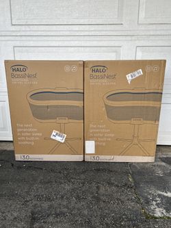 HALO BassiNest Soothing Swivel Sleeper 3.0 Baby Bassinet - Gray