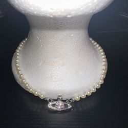 Vivienne Westwood Pearl Choker
