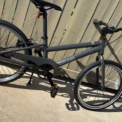 Bike 20” CO-OP Beutyful Kids Bike Like New Conditions, Ready To Use Light Weight 