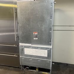 Sub Zero 36”Wide Panel Ready Built In Bottom Freezer 