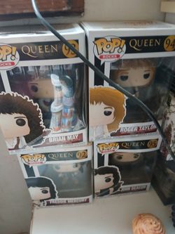 Four Queen funko dolls ... 80.00 firm