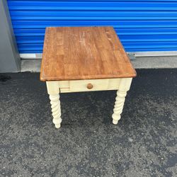 Farmhouse Coffee Table And Side Table 