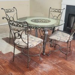 Dinette Set $100 OBO - Pick Up Only