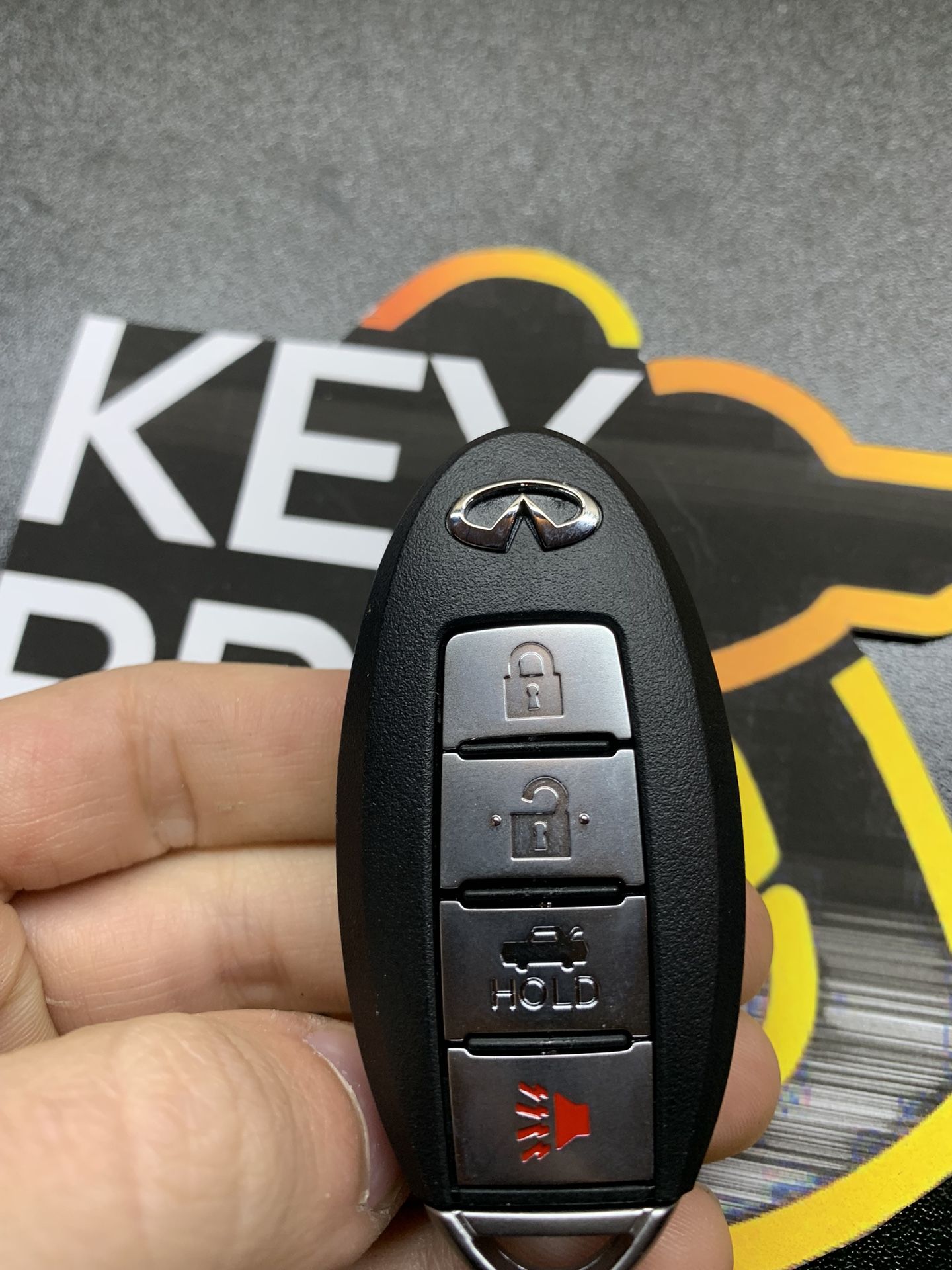 Smart key Infiniti M56