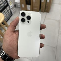 iPhone 15 Pro Max Unlocked 256GB! Finance For $50 Down Payment!!