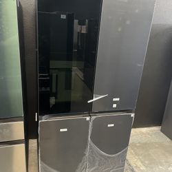 Bespoke Flex Refrigerator With Beverage Zone - Black Stainless