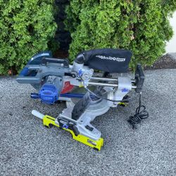 Kobalt10-in 15-Amp Single Bevel Sliding Compound Corded Miter Saw