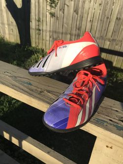 Soccer cleats