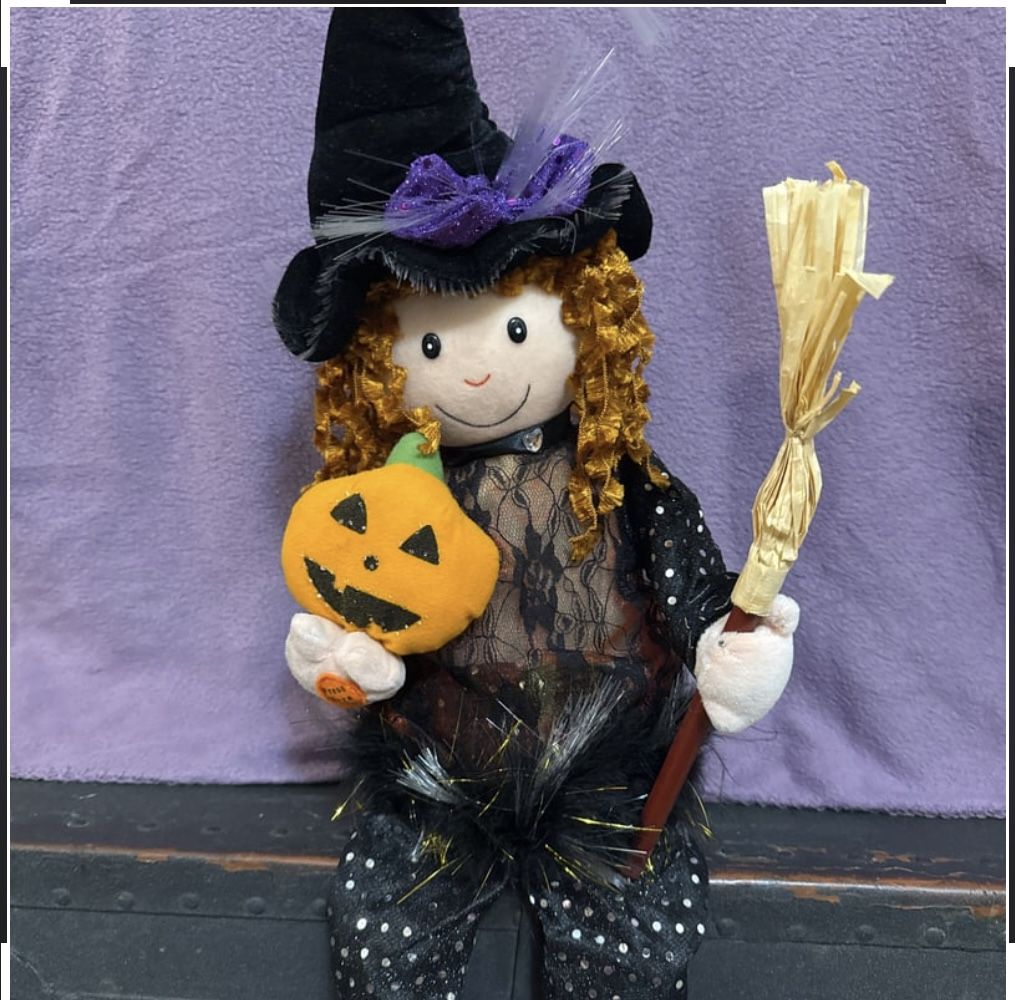 Avon Susie Fiber Optic Witch Singing 'Ghouls Just Wanna Have Fun' Halloween Decoration