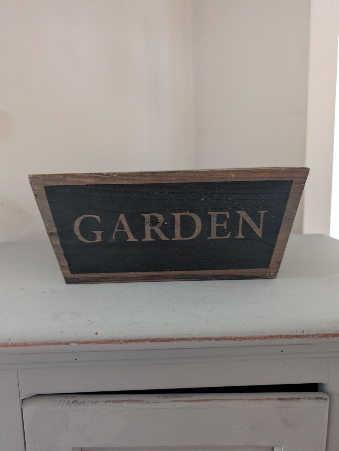 WOOD GARDEN BOX